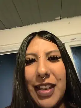 Chat +18 de missashlyrosette ao vivo