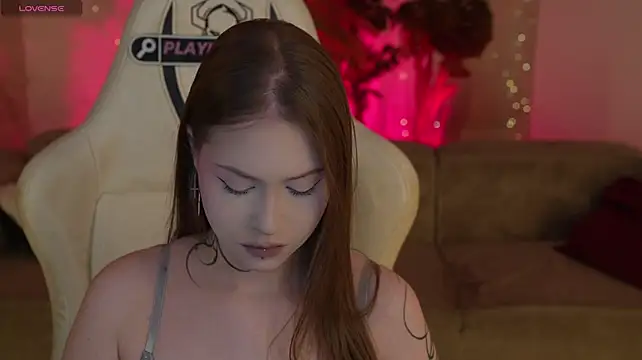 Chatroom XXX en direct de Esmie_Smile