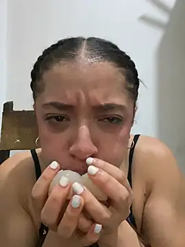 Alicia_ALICIA's Live XXX Chat