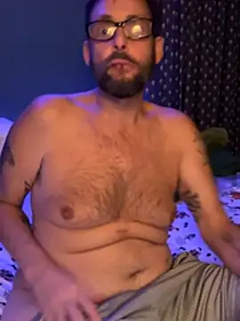 Thickerthenasnickerandkk's Live XXX Chat
