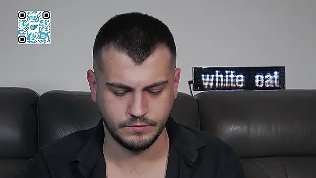 Chat XXX en directo de CrazyDom1