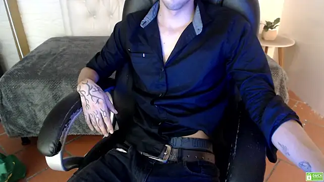 XXX chat uživo modela noah_bluex