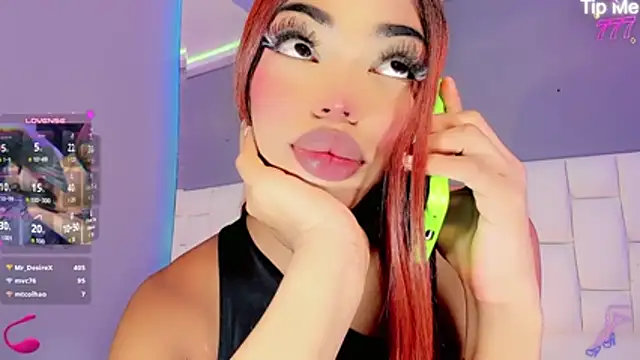 babysharoll01's Live XXX Chat