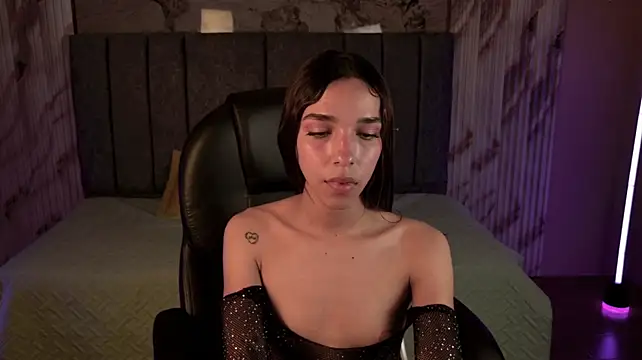 nikkydolln Live XXX chat