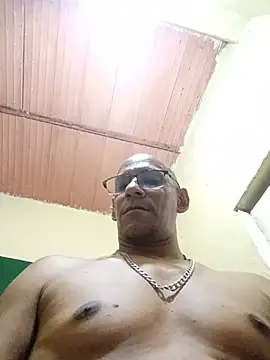 TuMachoReal_07 Chat XXX live
