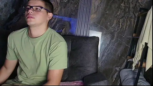 Luke_Conorr élő XXX-chatje