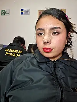 Angela__05 élő XXX-chatje