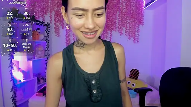 cat_kitty18_ élő XXX-chatje