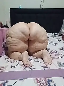 MegaAssMature élő XXX-chatje