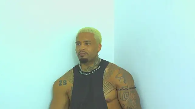 ragnar0825 Live XXX Chat