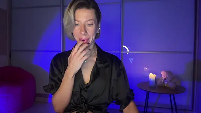 SirenAnn's Live XXX Chat