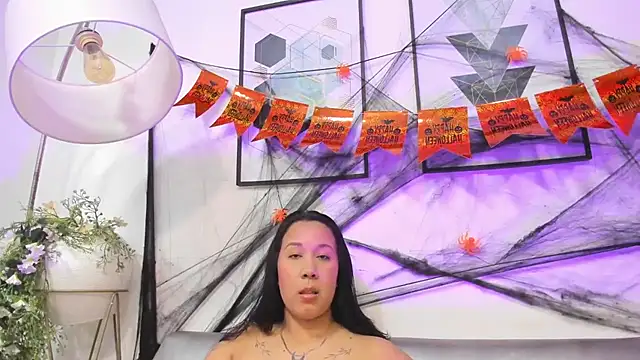 NoahHitman's Live XXX Chat