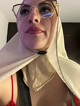 Darsha_Khemu élő XXX-chatje