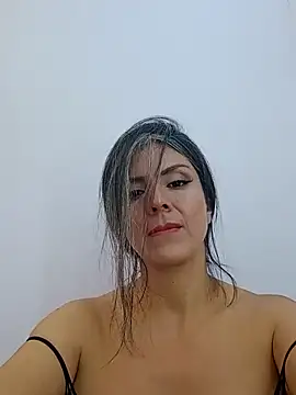 cristinarichy élő XXX-chatje
