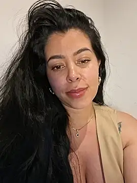 XXX chat uživo modela Luianna