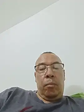 XXX chat uživo modela dago42