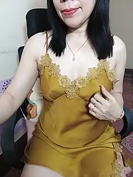 Moona_heny Adlı Modelin Canlı XXX Sohbeti