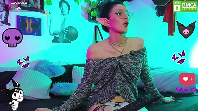 Bluedarkelf888 élő XXX-chatje