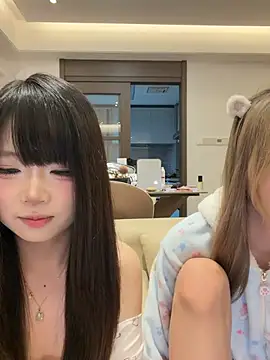 yyydgda Chat XXX live