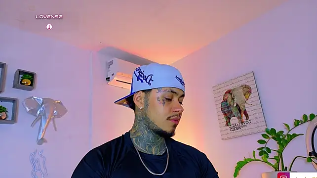 JordanSmiith_ Live XXX Chat
