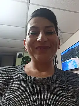 Czat XXX na żywo – Lucia_Rios