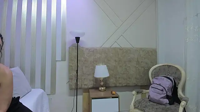 Chatroom XXX en direct de angelinarouse_