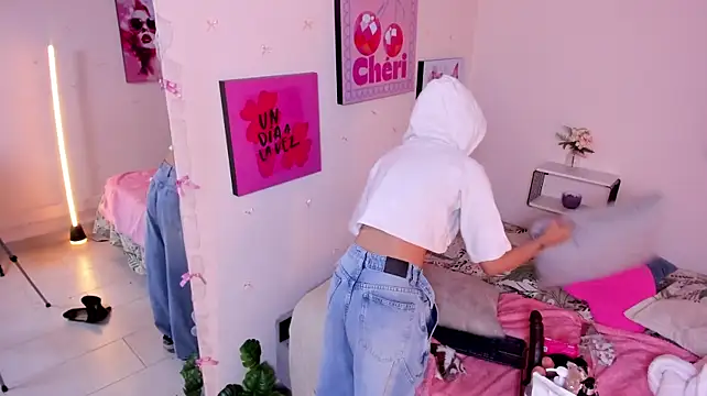 دردشة AnnyCotton الجنسية المباشرة