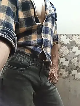itsmemadhu2019 Adlı Modelin Canlı XXX Sohbeti