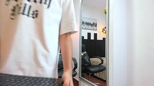 Czat XXX na żywo – trevor_mob