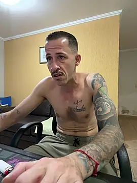 MeladoDiMel Adlı Modelin Canlı XXX Sohbeti
