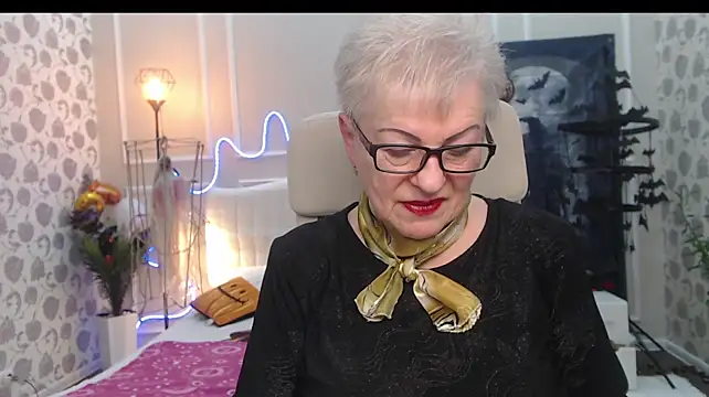 KayleSmoll Chat XXX live