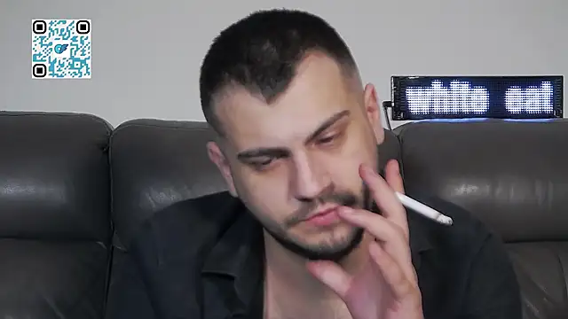 CrazyDom1's Live XXX Chat