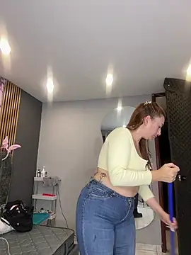 Chat +18 de samara-kitty ao vivo