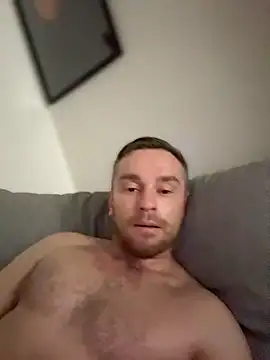 SoberingTadpole live XXX chat