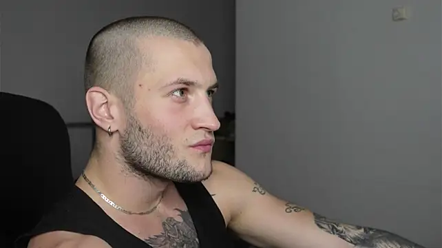 צ'אט XXX בשידור חי של Igor_Wilde