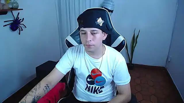Czat XXX na żywo – 420Liam