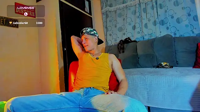 Онлайн чат XXX DavidNeill
