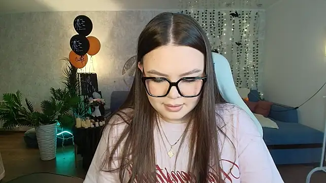 lilialil06 现场XXX聊天