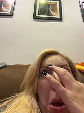 Juuhschmitt – Live XXX-chat