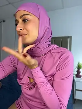 Онлайн чат XXX aisha_k