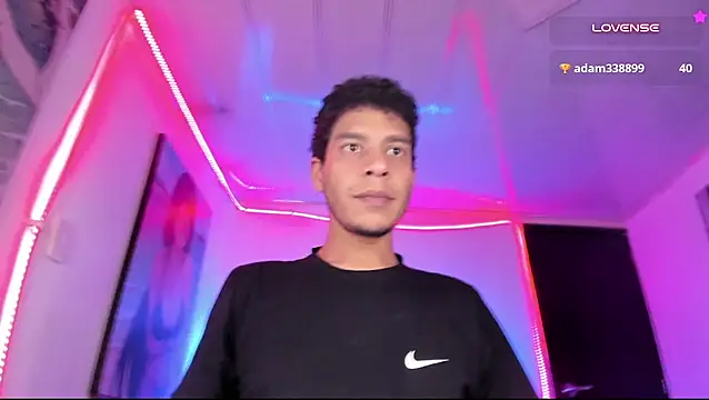 Ethan_Boyy's Live XXX Chat