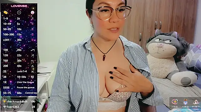 j_lovee's Live XXX Chat