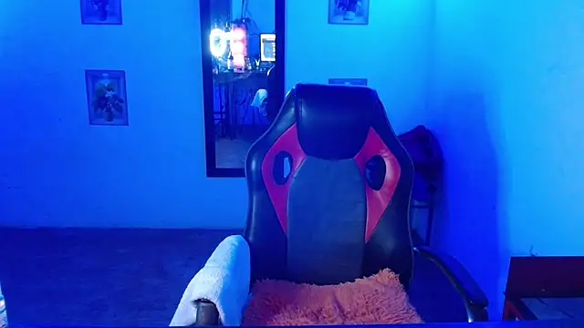 Chat XXX en directo de thinkaboutwhat