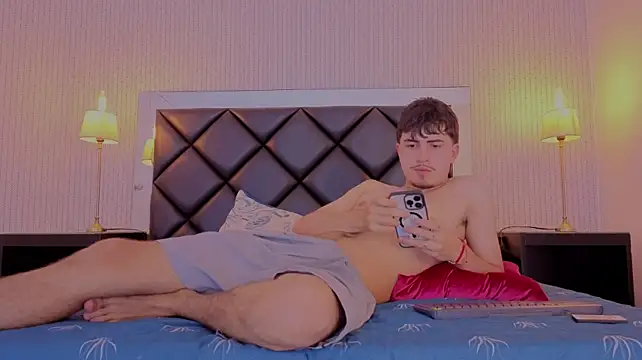 jacob_rosas Adlı Modelin Canlı XXX Sohbeti
