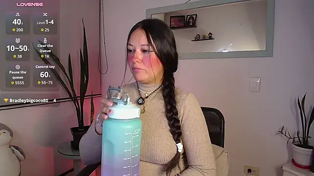 Lexie_Thompson10 élő XXX-chatje