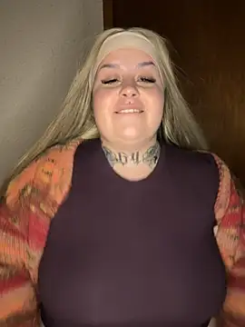 AmberMiller_official élő XXX-chatje