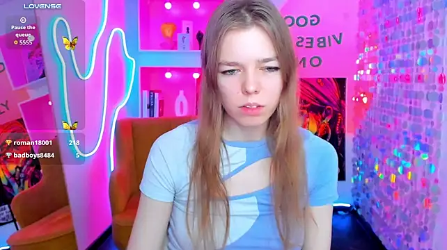 TinaTayylor's Live XXX Chat