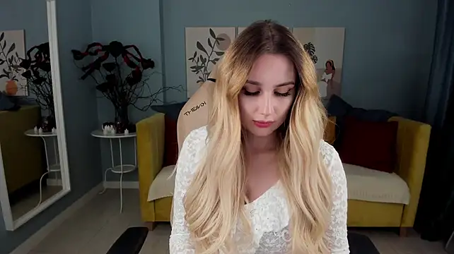 LanaLoon Chat XXX in diretta