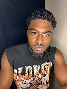 Czat XXX na żywo – BrownSkinHandsome