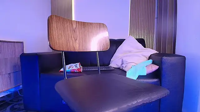 Nami_Aiko élő XXX-chatje